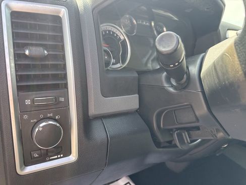 Used 2013 RAM 1500 Classic SLT w/ Premium Display Pkg image 14