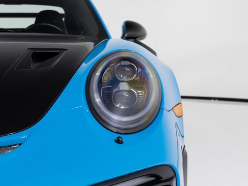 Used 2018 Porsche 911 GT2 RS image 50