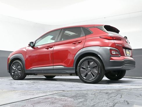Used 2021 Hyundai Kona Limited w/ Cargo Package image 52