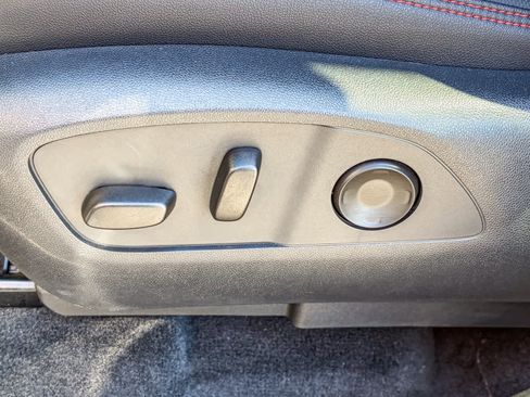 Used 2024 Chevrolet Traverse RS w/ LPO, Floor Liner Package image 21