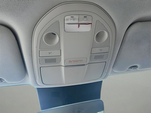 New 2025 Genesis G70 2.5T image 24