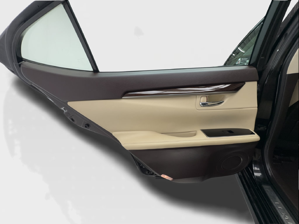 Used 2016 Lexus ES 350 w/ Navigation System Package FWD image 33