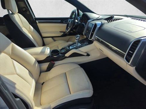 Used 2017 Porsche Cayenne GTS AWD/4WD image 23
