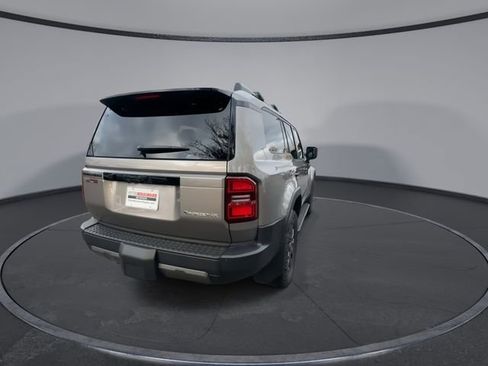 Used 2025 Toyota Land Cruiser image 15