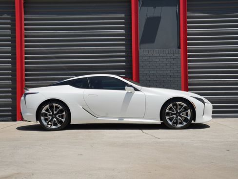 Used 2018 Lexus LC 500 Coupe RWD image 4