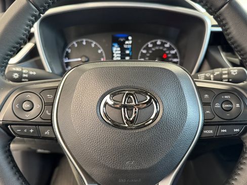 Certified 2025 Toyota Corolla SE FWD image 22