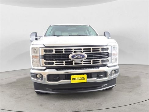 Certified 2025 Ford F350 XLT image 5