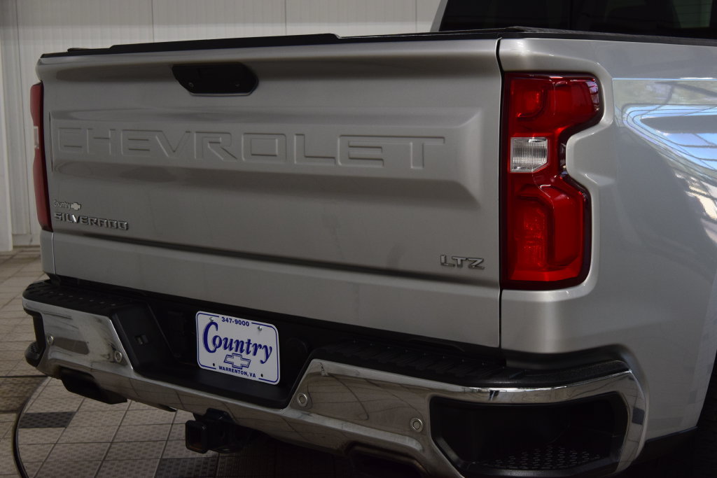 Used 2020 Chevrolet Silverado 1500 LTZ w/ LTZ Premium Package AWD/4WD image 23