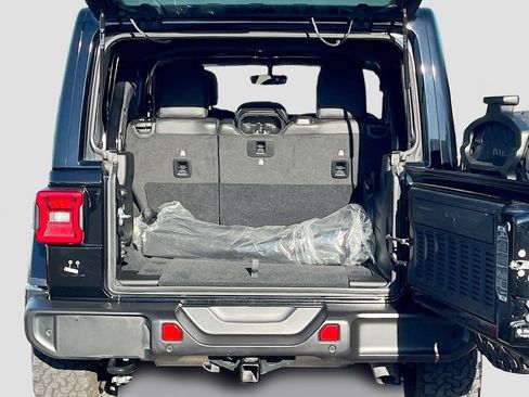 Certified 2021 Jeep Wrangler Unlimited Sahara image 25