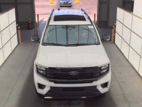 Used 2025 Ford Expedition Max Active RWD image 2
