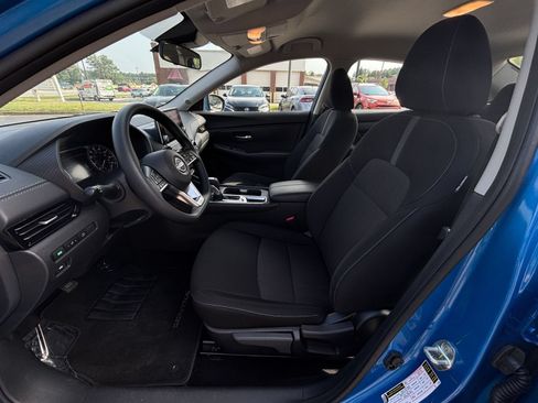 Used 2025 Nissan Sentra SV FWD image 26