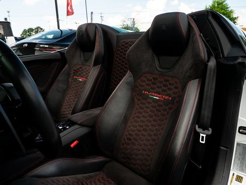 Used 2017 Lamborghini Huracan LP 610-4 AWD/4WD image 25