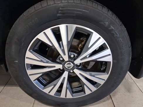Used 2021 Nissan Rogue SV FWD image 8
