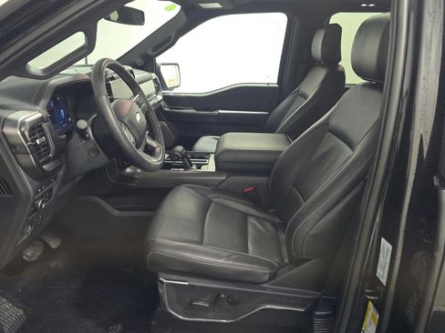 Used 2024 Ford F150 Lariat image 9