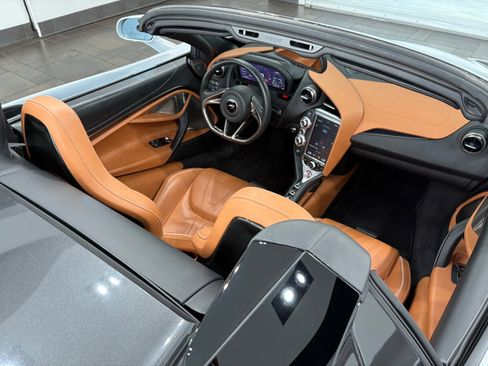 Used 2020 McLaren 720S Luxury image 17