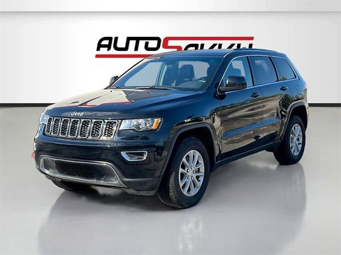 Used 2022 Jeep Grand Cherokee Laredo X image 3