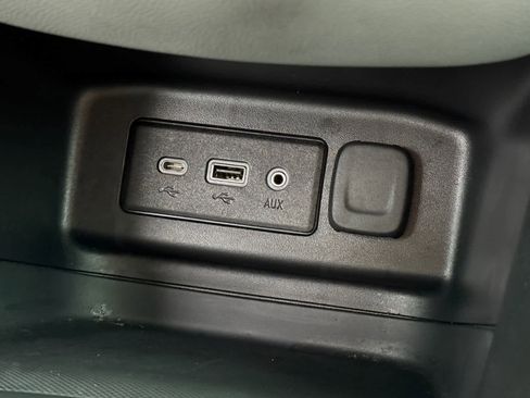 Used 2024 Chevrolet Equinox LS w/ LS Convenience Package image 14