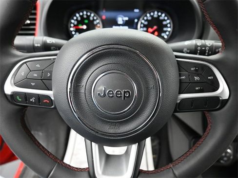 Used 2023 Jeep Renegade Trailhawk image 14