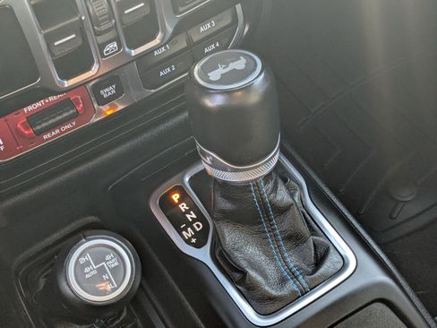 Used 2021 Jeep Wrangler Unlimited Rubicon 4xe w/ Dual Top Group image 25