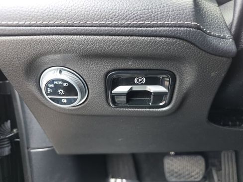 Used 2024 Mercedes-Benz EQS 580 4MATIC Sedan image 20