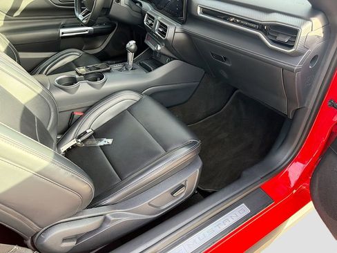 Used 2024 Ford Mustang Premium image 14