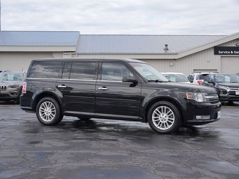 Used 2019 Ford Flex SEL image 2
