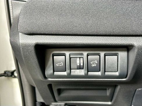 Certified 2025 Subaru Outback Premium w/ Popular Package #1A image 10