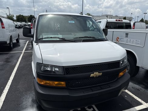 New 2025 Chevrolet Express 2500 w/ Driver Convenience Package image 3