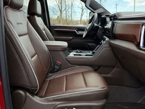 Used 2024 GMC Sierra 2500 Denali w/ Denali Reserve Package image 17