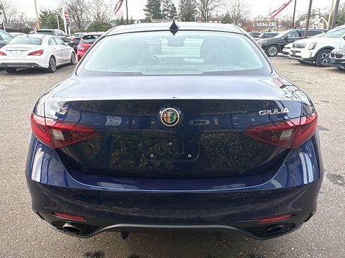 Used 2019 Alfa Romeo Giulia Ti Sport w/ Quick Order Package 22S Sport image 6