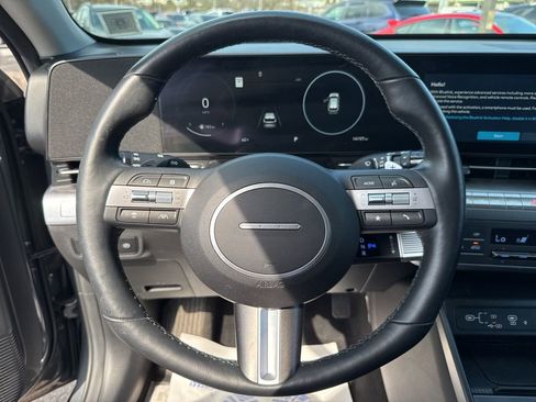 Used 2024 Hyundai Kona Limited image 12