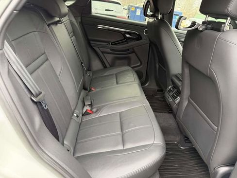 Used 2023 Land Rover Range Rover Evoque R-Dynamic SE image 9