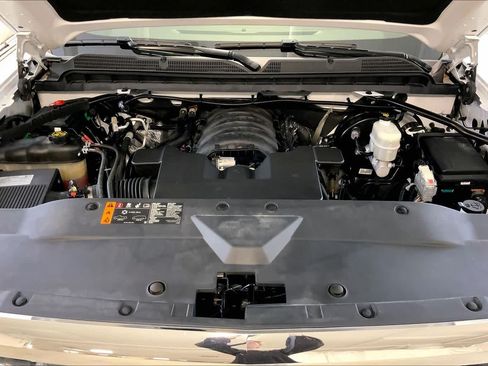 Used 2018 Chevrolet Silverado 1500 LTZ AWD/4WD image 30