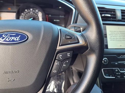 Used 2020 Ford Fusion SE FWD image 13