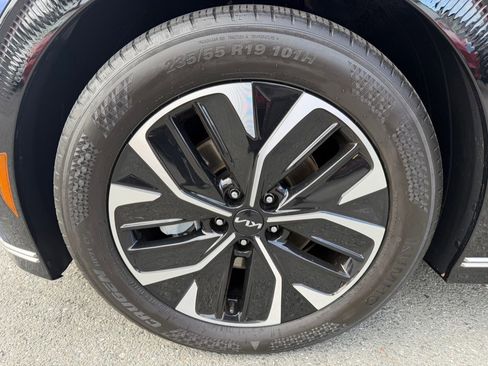 Used 2023 Kia EV6 Wind w/ Wind Technology Package image 54