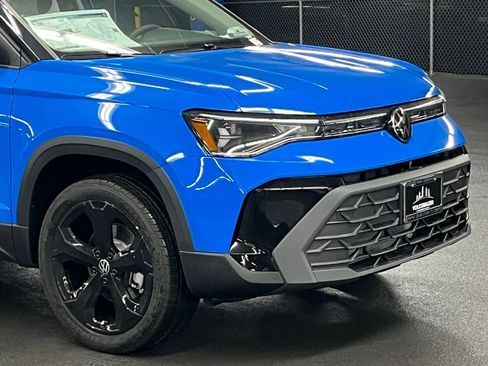 New 2026 Volkswagen Taos SE AWD/4WD image 41
