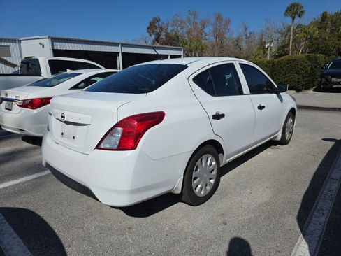 Used 2018 Nissan Versa S image 6