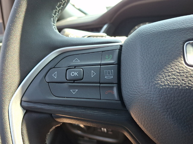 New 2026 Jeep Grand Cherokee Laredo w/ MOPAR Finishing Package AWD/4WD image 16