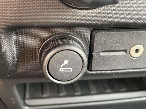 Used 2011 Ford F150 STX AWD/4WD image 19