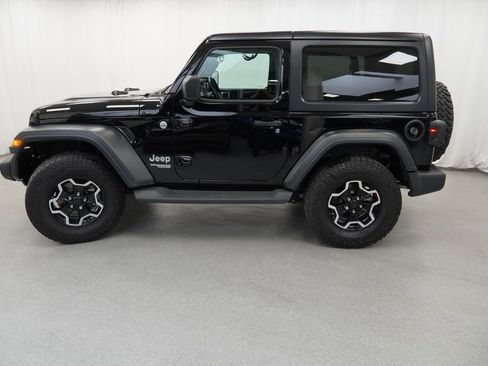Used 2020 Jeep Wrangler Sport AWD/4WD image 15