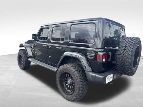 Used 2023 Jeep Wrangler Unlimited Sahara AWD/4WD image 12