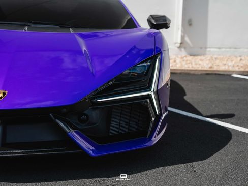 Used 2024 Lamborghini Revuelto AWD/4WD image 12