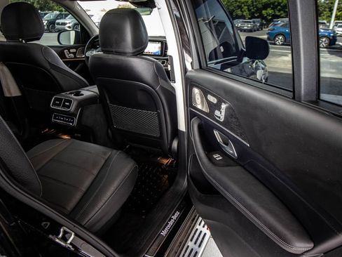 Used 2023 Mercedes-Benz GLS 580 4MATIC image 18