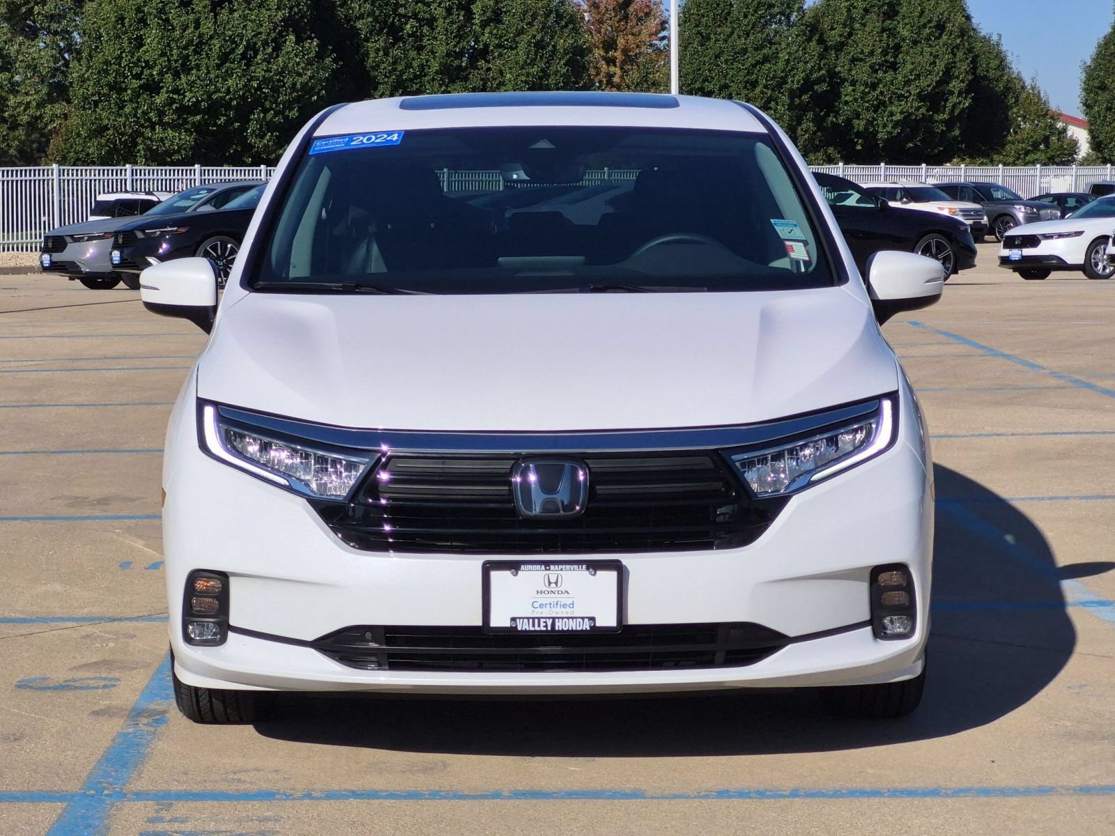 Certified 2024 Honda Odyssey EX-L image 3