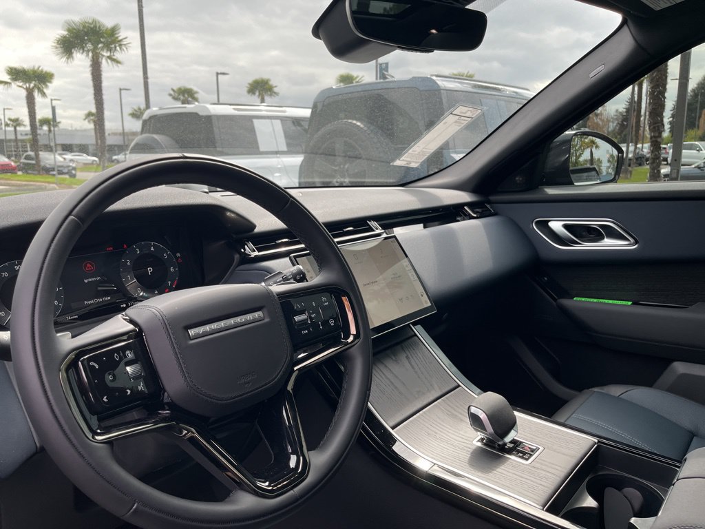 New 2026 Land Rover Range Rover Velar S AWD/4WD image 12