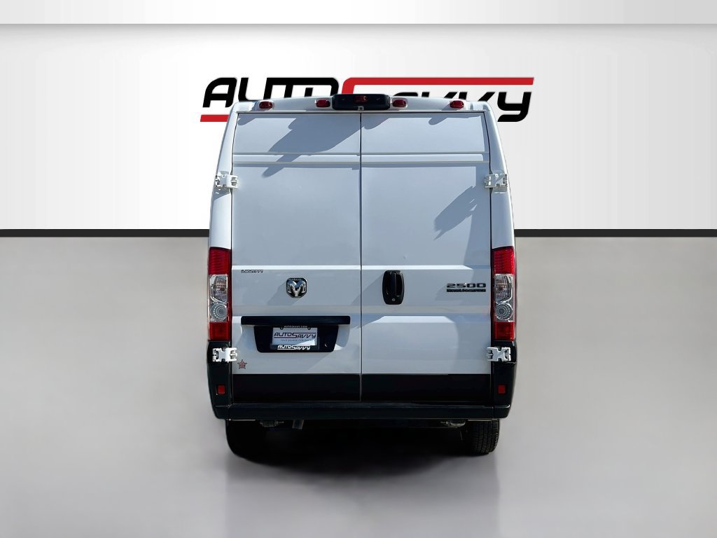 Used 2023 RAM ProMaster 2500 w/ Convenience Group FWD image 6