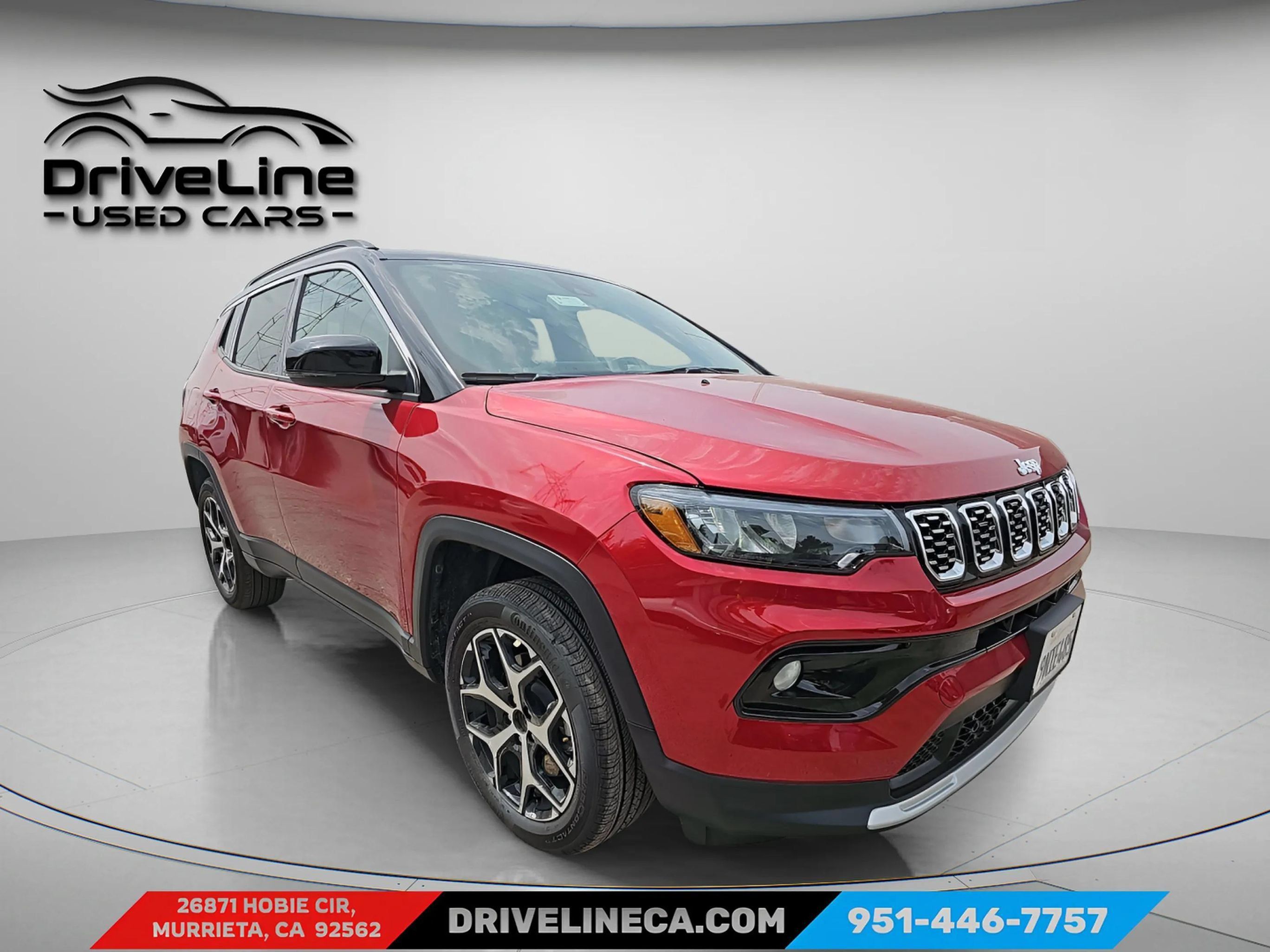 Used 2025 Jeep Compass Limited AWD/4WD image 2