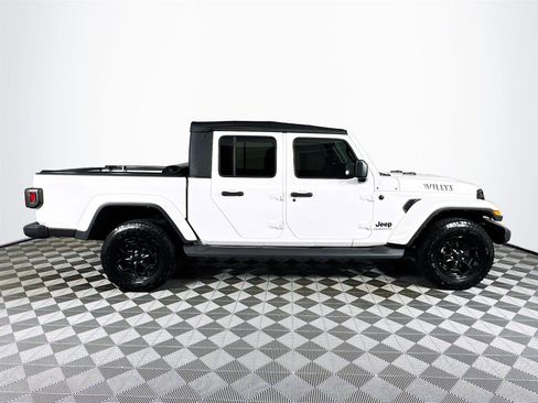 Used 2021 Jeep Gladiator Willys image 5