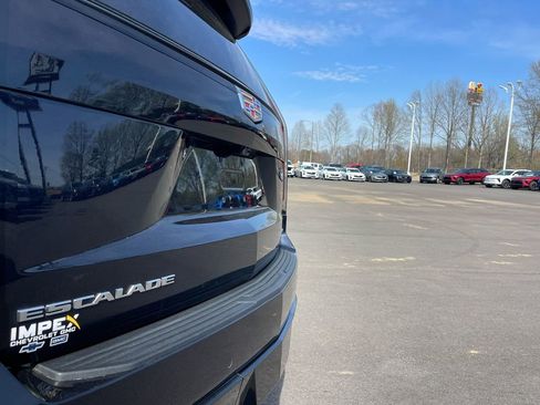 Used 2024 Cadillac Escalade Sport Platinum image 36