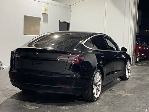 Used 2020 Tesla Model 3 image 4